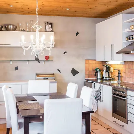 펜션 Tahkon Rantatupa 7 B By Interhome 타흐코부오리